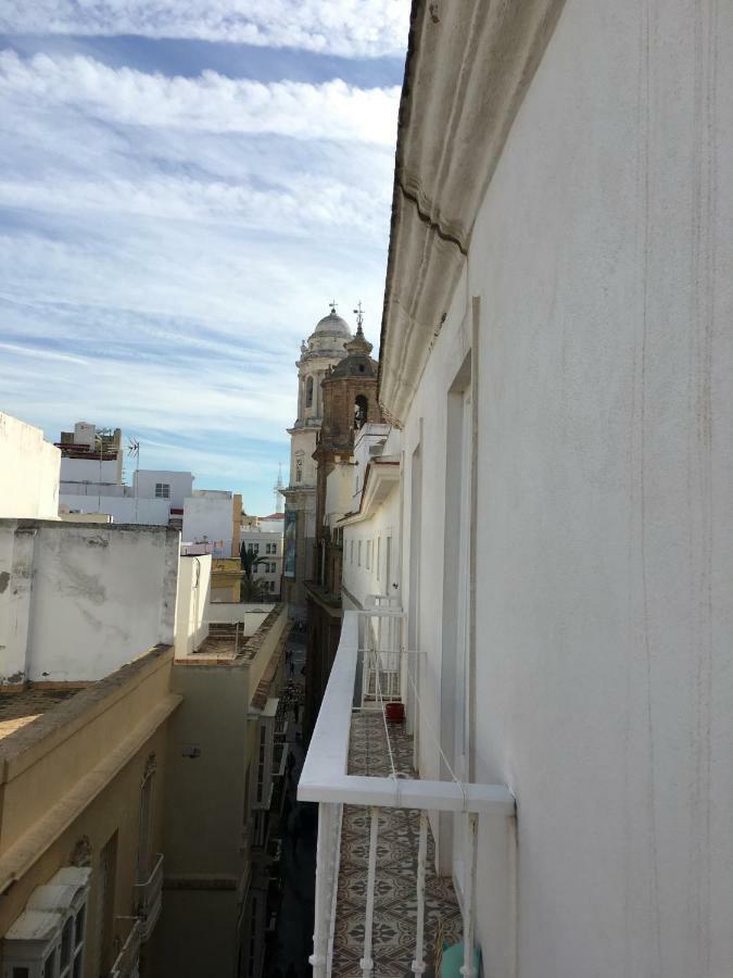 Diseno Y Confort Junto A La Catedral Cádiz Buitenkant foto